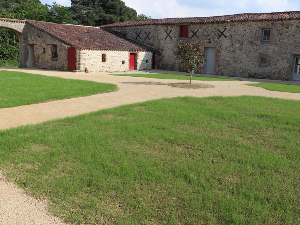 Gite 18Eme Renove Avec Piscine Couverte, Terrasse, Loisirs Et Wifi - 6 Pers. - Fr-1-426-432 Les Herbiers Exterior photo
